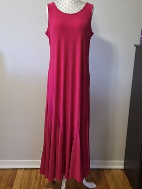 Attitudes by Renee Sleeveless Fuchsia Maxi Dress